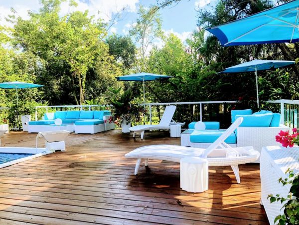 Wonderful Three Bedroom Naples Home