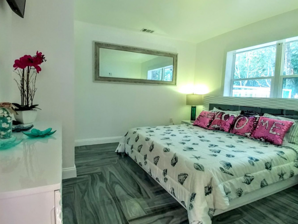 Wonderful Three Bedroom Naples Home