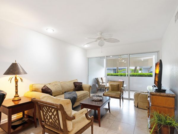Naples Home 953347