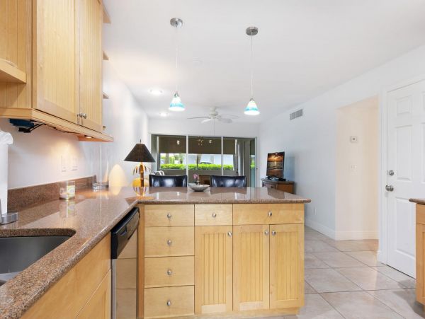 Naples Home 953347