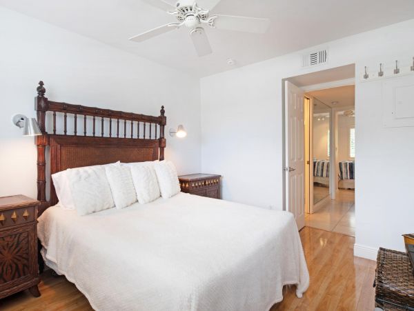 Naples Home 953347