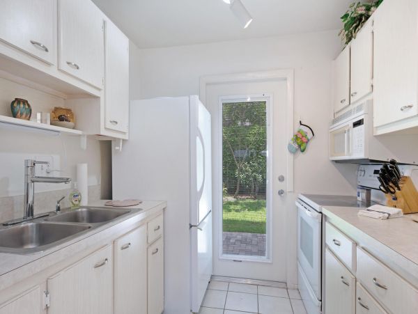 Naples Home 953349