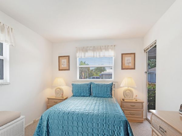 Naples Home 953349