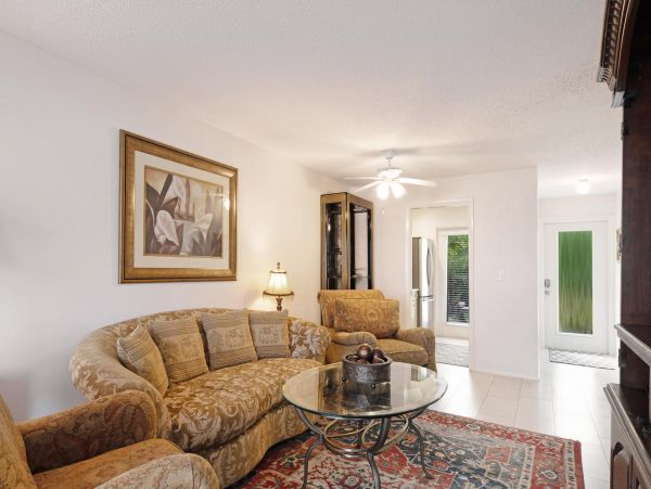 Naples Home 953349