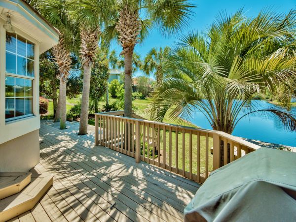 Three Bedroom Destin Vacation Home Sleeps 8 Guests