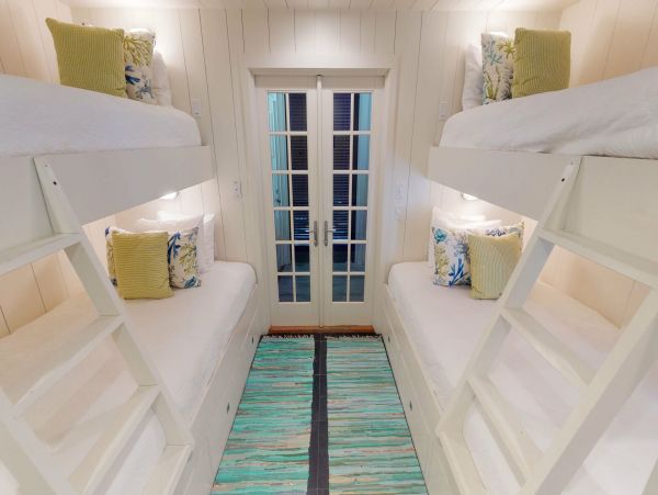 Charming Vacation Home Rental on Santa Rosa Beach.