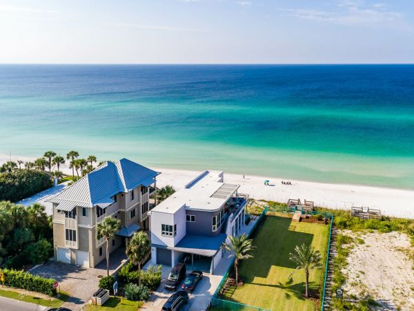 Oceanfront Luxury Home With Five Bedrooms
