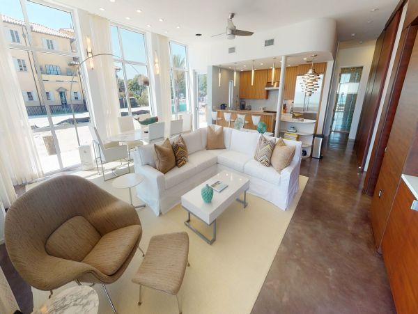 Oceanfront Luxury Home With Five Bedrooms