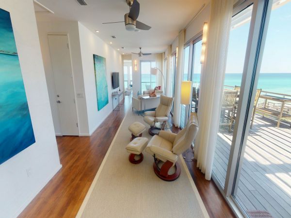 Oceanfront Luxury Home With Five Bedrooms