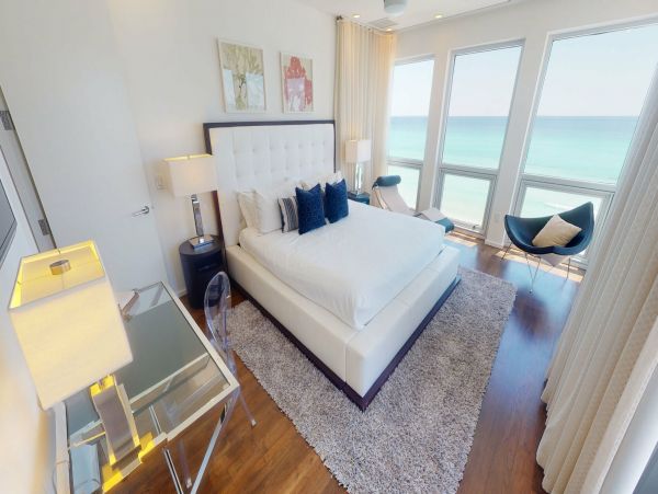 Oceanfront Luxury Home With Five Bedrooms