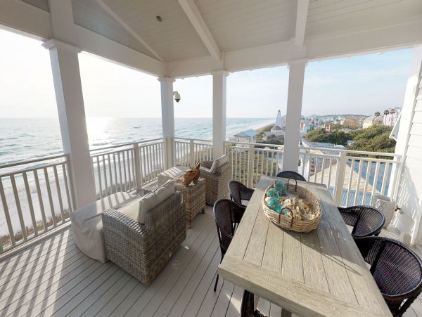 Luxury Beachfront Home With Beautiful Ocean Views Sleeps 10