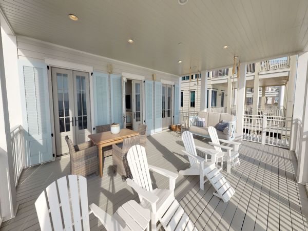 Luxury Beachfront Home With Beautiful Ocean Views Sleeps 10