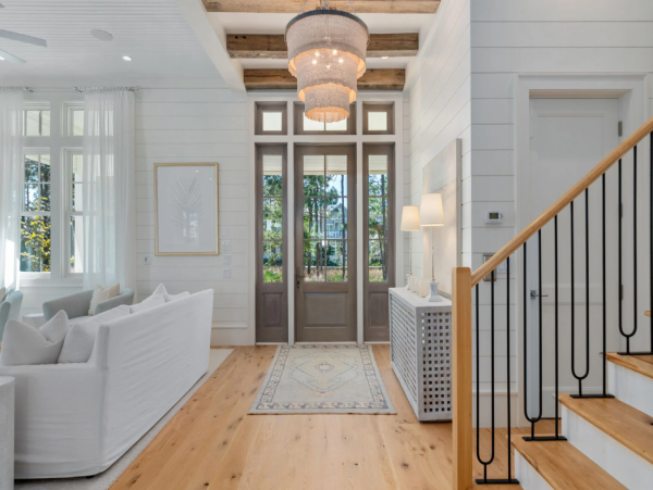 Modern Vacation Rental with 5 Bedrooms