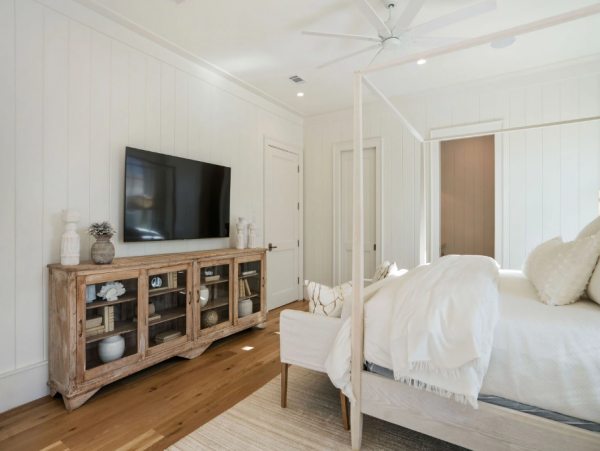 Modern Vacation Rental with 5 Bedrooms