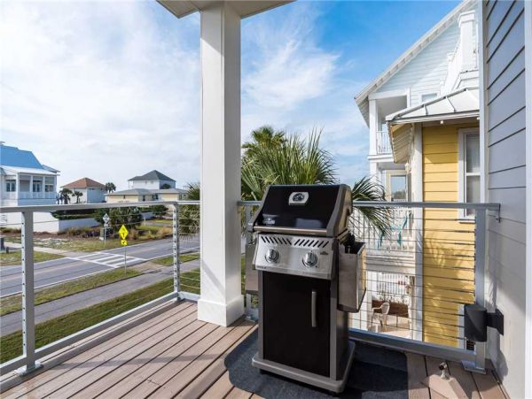 Luxury 6 Bedroom Home, with Gulf Views