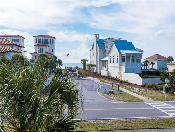 Luxury 6 Bedroom Home, with Gulf Views