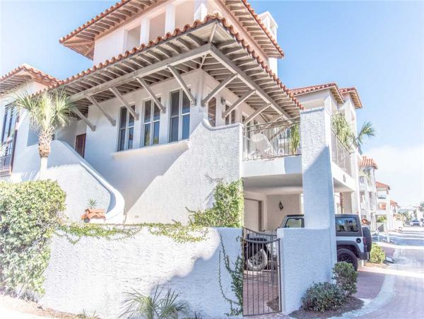 Four Bedroom Dune Allen Vacation Home Steps to Beach