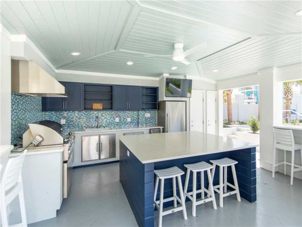Walk to Beach 6 Bedroom Santa Rosa Home Gulf Views & Pool