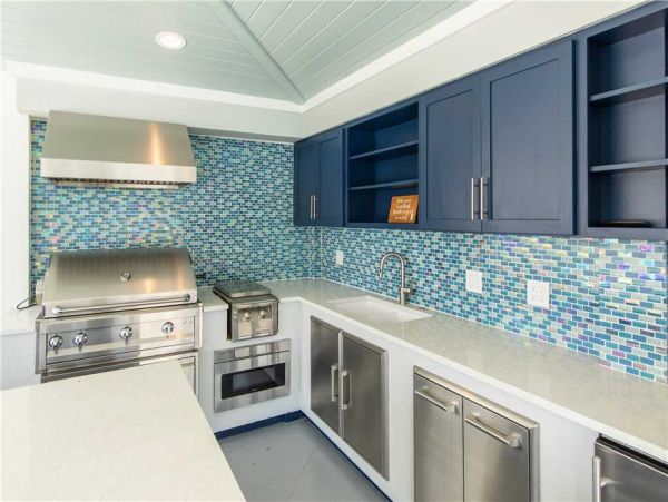 Walk to Beach 6 Bedroom Santa Rosa Home Gulf Views & Pool