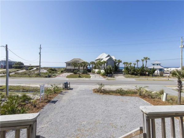 Dune Allen Vacation Cottage across from public beach