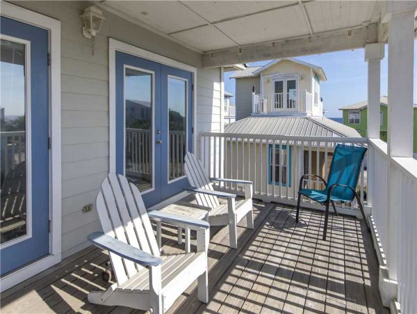 Stroll Onto the Beach from this Amazing Vacation Home