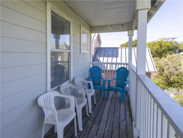 Stroll Onto the Beach from this Amazing Vacation Home