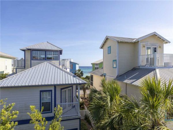Stroll Onto the Beach from this Amazing Vacation Home