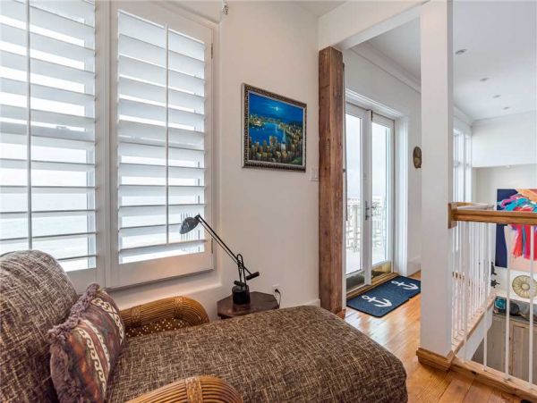 Four bedroom Dune Allen Vacation Home Steps to Beach.