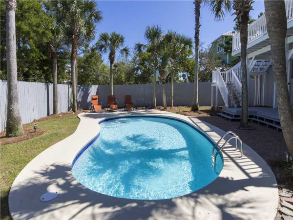 Pet Friendly Six Bedroom Pool Home in Santa Rosa Beach
