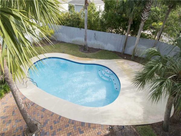 Pet Friendly Six Bedroom Pool Home in Santa Rosa Beach