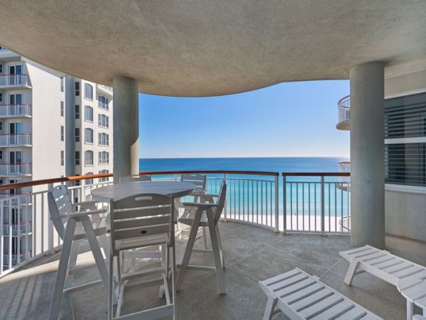 Three Bedroom Beach Front Luxury Rental in Navarre