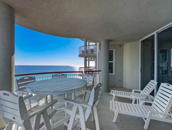 Three Bedroom Beach Front Luxury Rental in Navarre