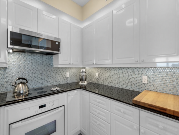 Three Bedroom Beach Front Luxury Rental in Navarre