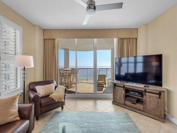 Three Bedroom Beach Front Luxury Rental in Navarre
