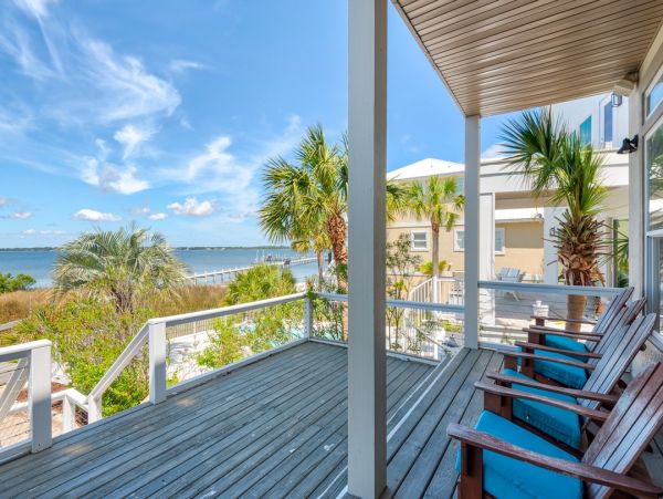Stunning Sound Front Retreat in Navarre Beach