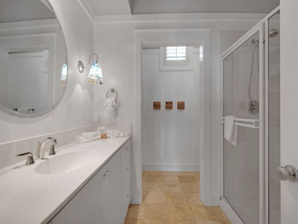 Spacious Beach House Awaits Your Arrival