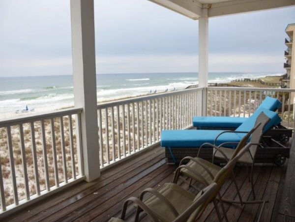 Spacious Beach House Awaits Your Arrival