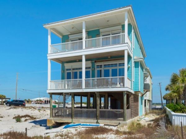 Spacious Beach House Awaits Your Arrival