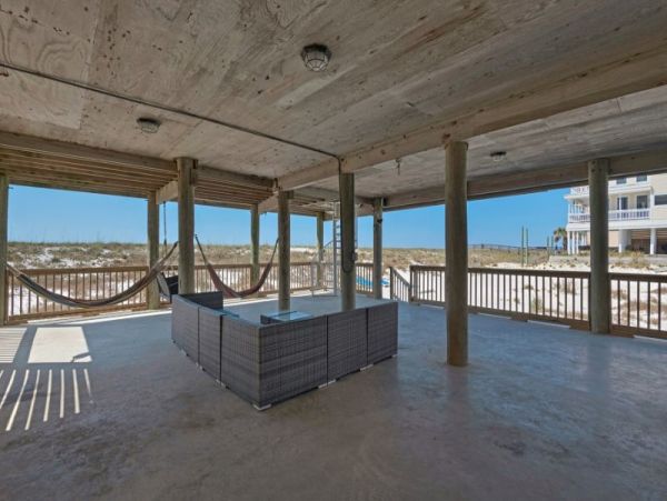 Spacious Beach House Awaits Your Arrival