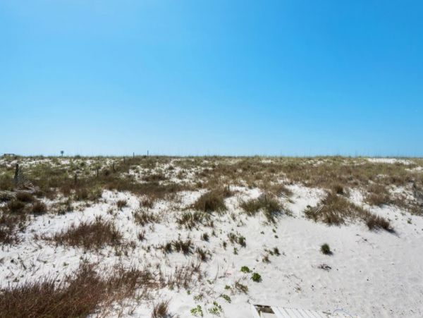 Spacious Beach House Awaits Your Arrival