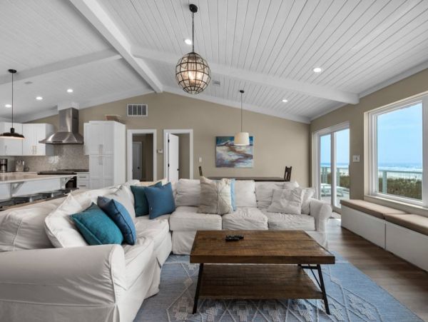 Beachfront Vacation Home In Pensacola Beach 4 Bedrooms