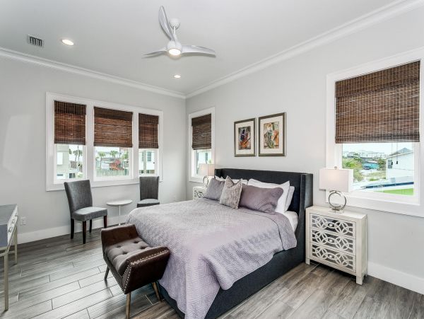 Luxury 5 Bedroom Vacation Pool Home in Pensacola Beach