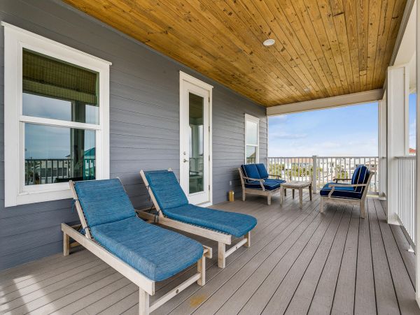 Luxury 5 Bedroom Vacation Pool Home in Pensacola Beach