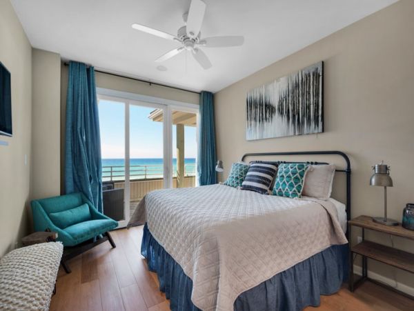 On Beach Pensacola Vacation Home Six Bedrooms Sleeps 30