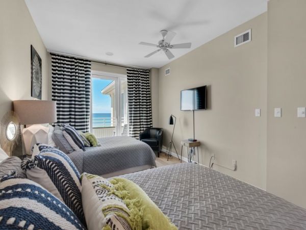 On Beach Pensacola Vacation Home Six Bedrooms Sleeps 30