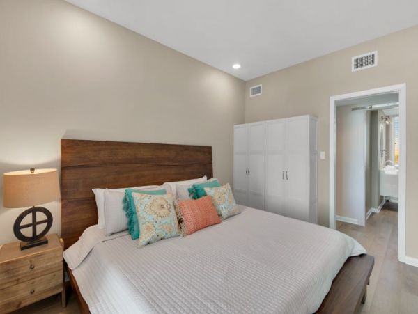 On Beach Pensacola Vacation Home Six Bedrooms Sleeps 30