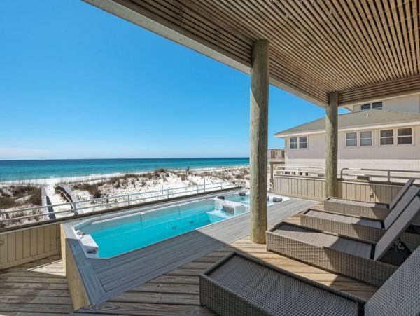 On Beach Pensacola Vacation Home Six Bedrooms Sleeps 30