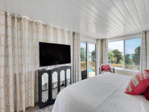 Pensacola Beach Home 953765