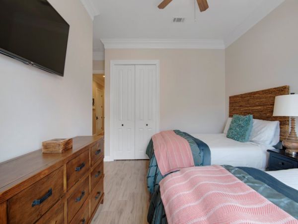 Pensacola Beach Home 953769