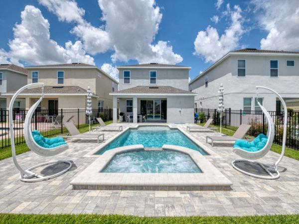 Kissimmee Vacation Home Five Bedroom